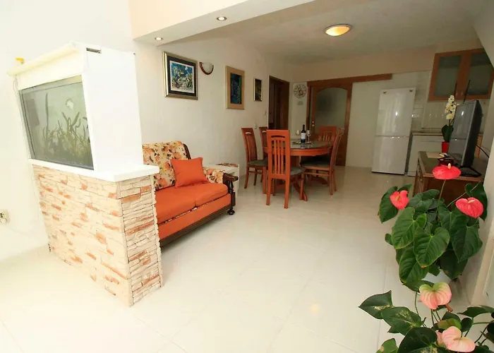 Apartment Ivona & Ivo Makarska