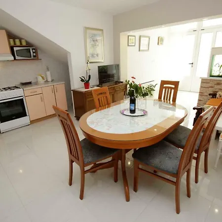 Apartman Ivona & Ivo