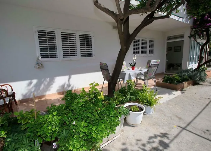 Ivona & Ivo Διαμέρισμα Μακάρσκα